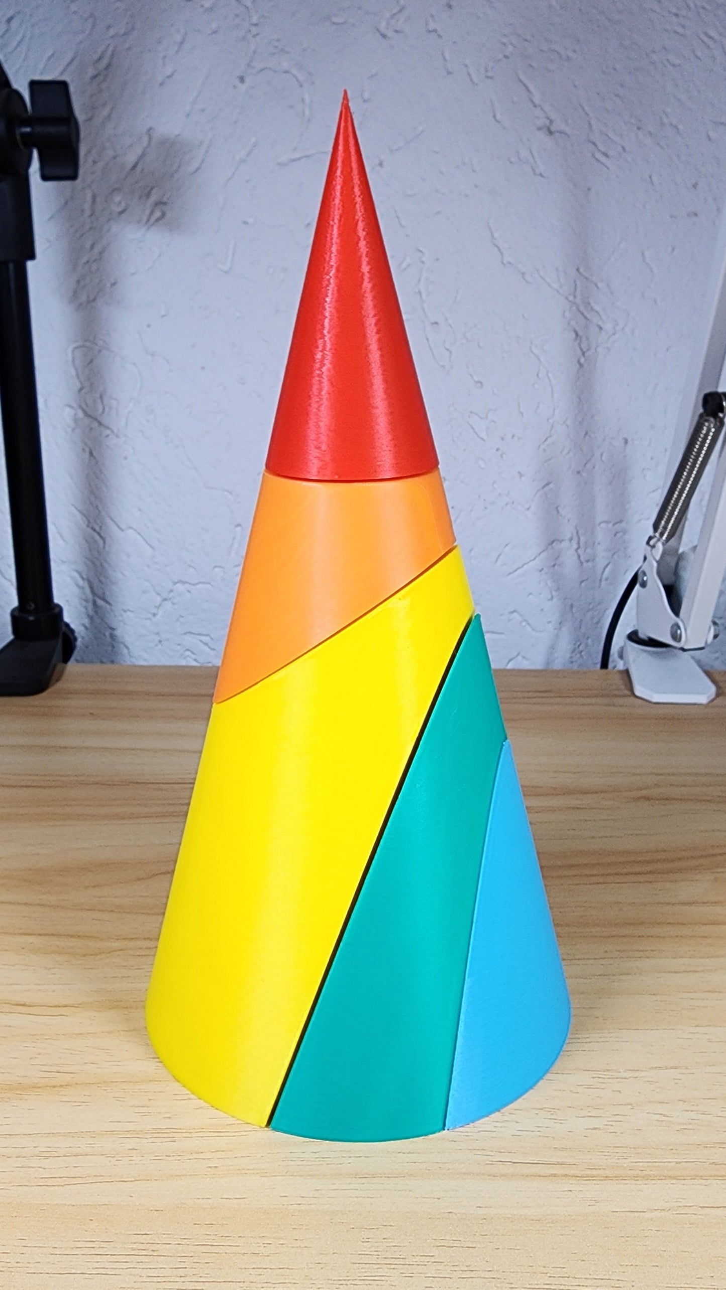 Cono de Apolonio – Versión SIN IMANES (desarmable)